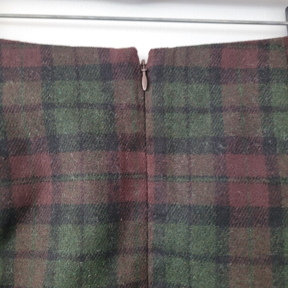 Festive Green & Brown Plaid Mini Skirt w/Big Side Pockets - Picture 5 of 10